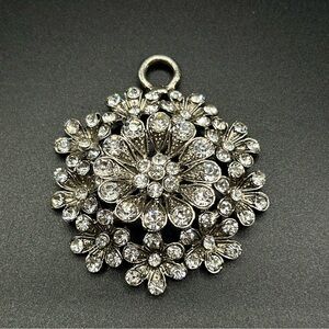 Vintage starburst floral pendant rhinestones